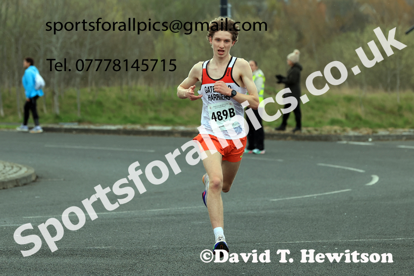 Senior Mens relay, 2026 Elswick Harriers Good Friday Road Relays and Young Athletes, Newburn,  Newcastle upon Tyne. Photo: David T. Hewitson/Sports for All Pics